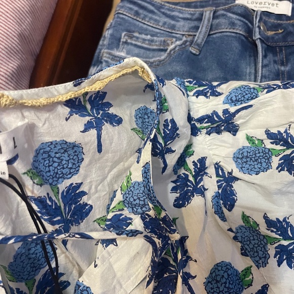 THML Blue and White Floral Blouse - Picture 6 of 6